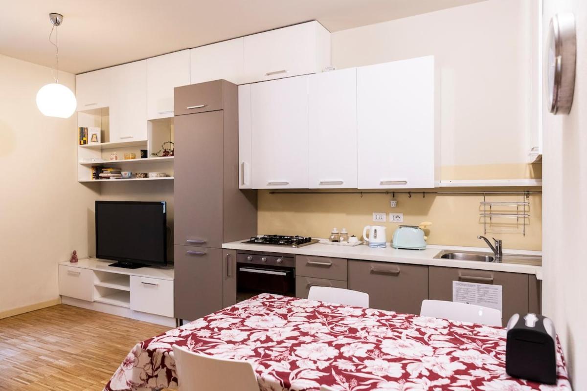 Easy Central Flat Milán Exterior foto